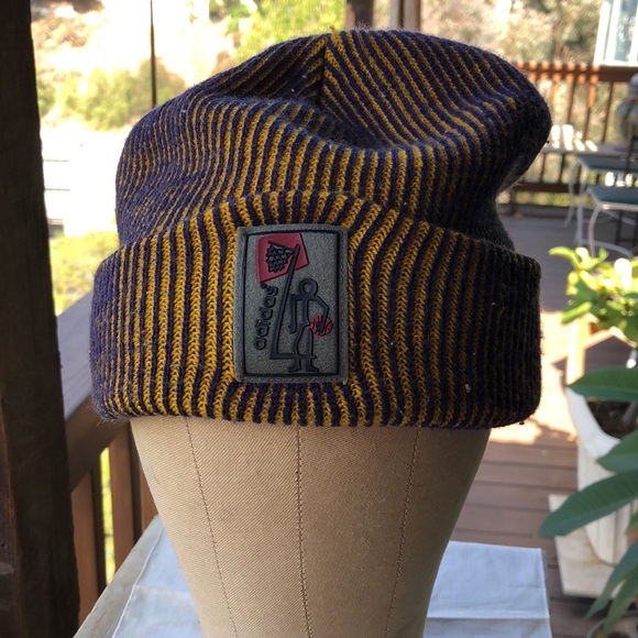 Adidas watch cap - Picture 2 of 8